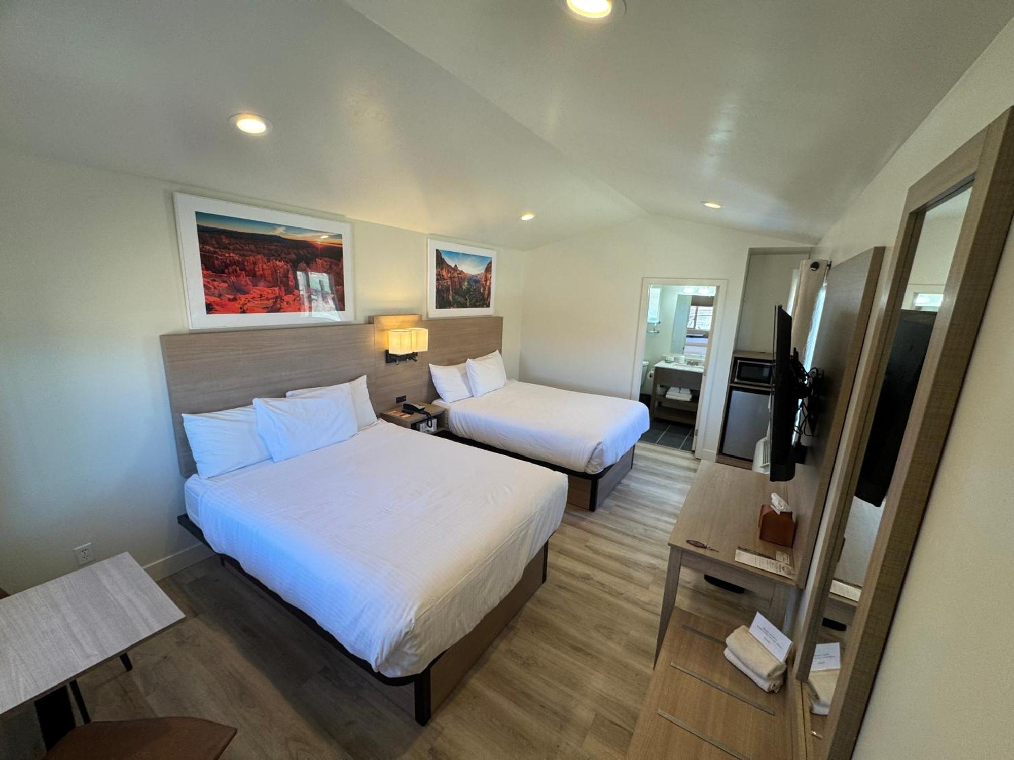 Mountain Ridge Cabins & Lodging Between Bryce And Zion National Park Hatch Exteriör bild